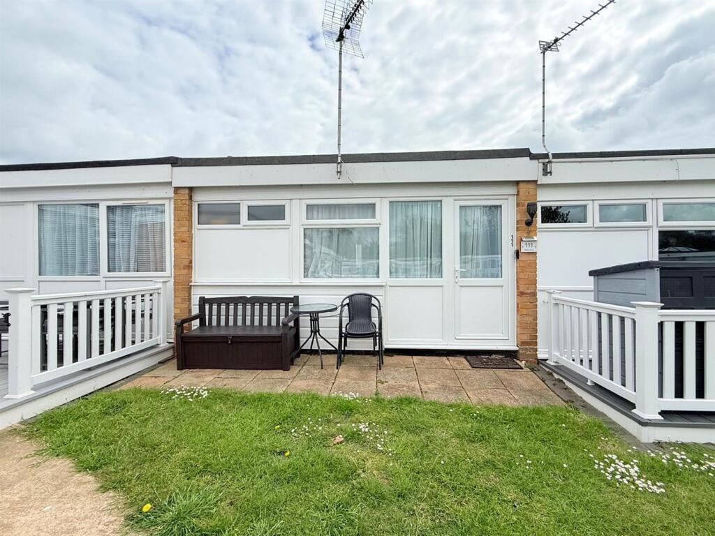 Main image of property: Belle Aire, Beach Road, Hemsby
