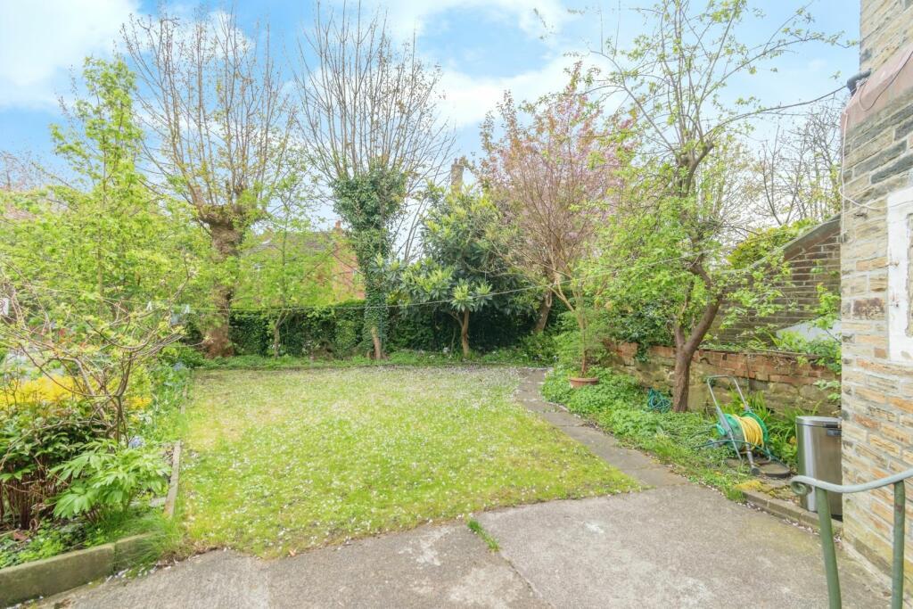 Additional image 27 of Park Grove, BRADFORD