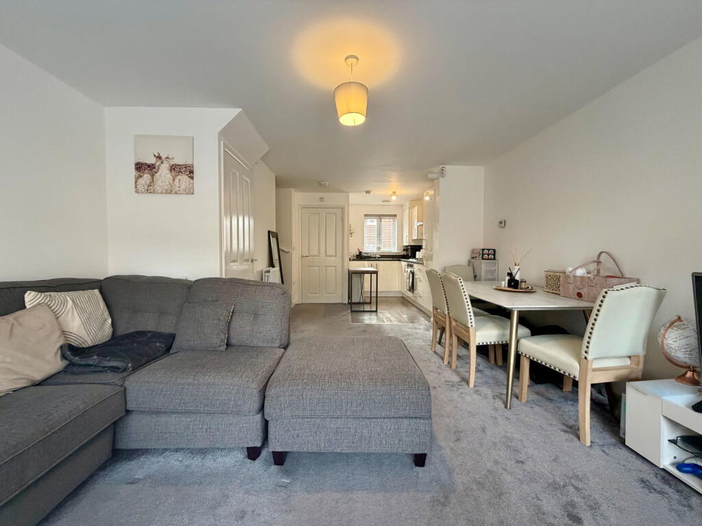 House in Northampton - View 5
