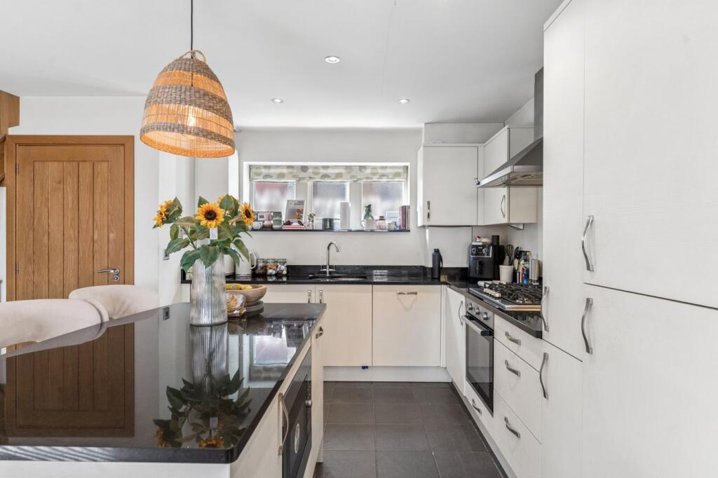 House in Stevenage - More