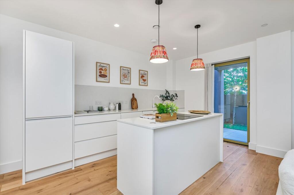 Apartment in London - View 4