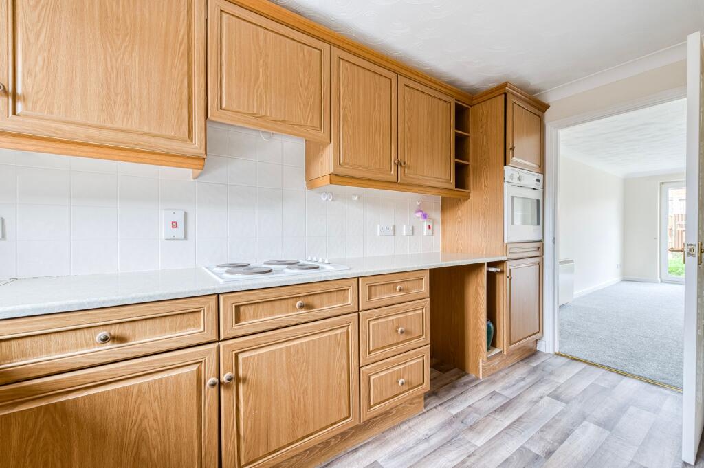 Glaven Close, North Walsham photo 4