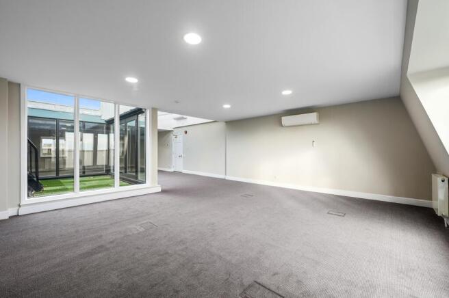 OLNMRK11ConnaughtPlace5thFloor4.JPG