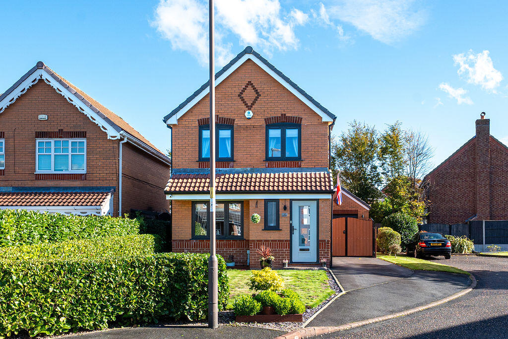 3-bed detached on Shires Close, Hindley , £290,000