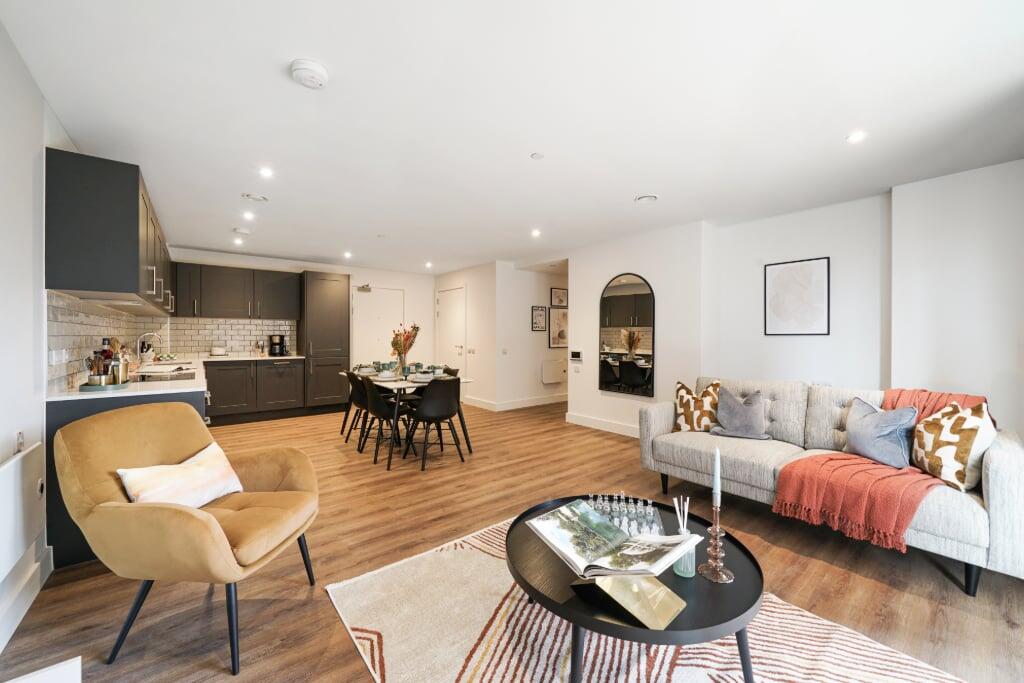 Apartment in Slough - View 5