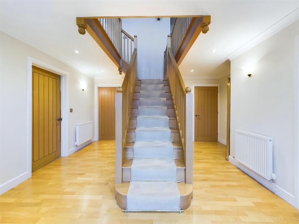 Princes Court, Coedway, Shrewsbury photo 2
