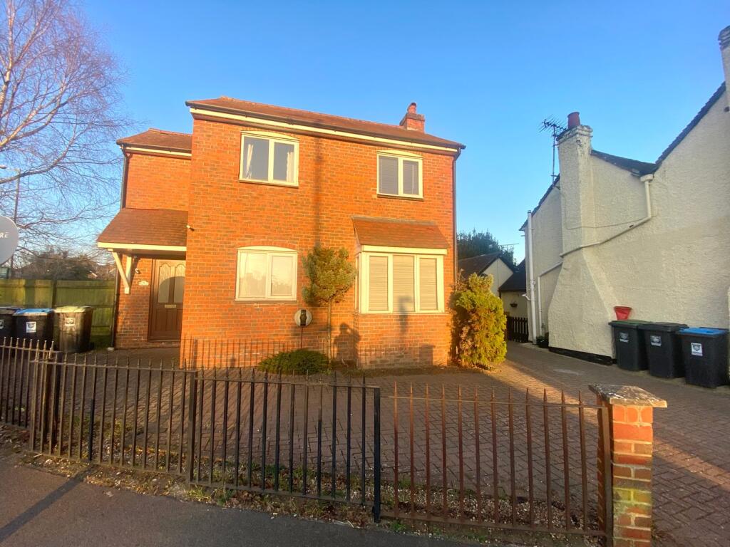 Main image of property: High Street, Bovingdon, HP3