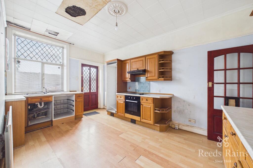 Blackmoorfoot Road, Crosland Moor, Huddersfield, West Yorkshire, HD4 - View 2