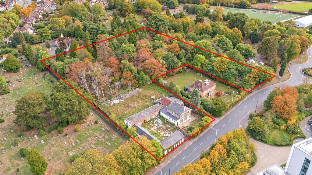 Main image of property: Kingston Lane, Uxbridge, UB8