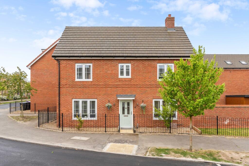 Main image of property: Newland Avenue, Bishop's Stortford, CM23