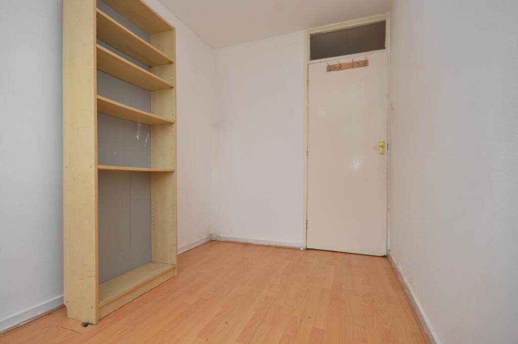 Apartment in London, West Ham - View 5