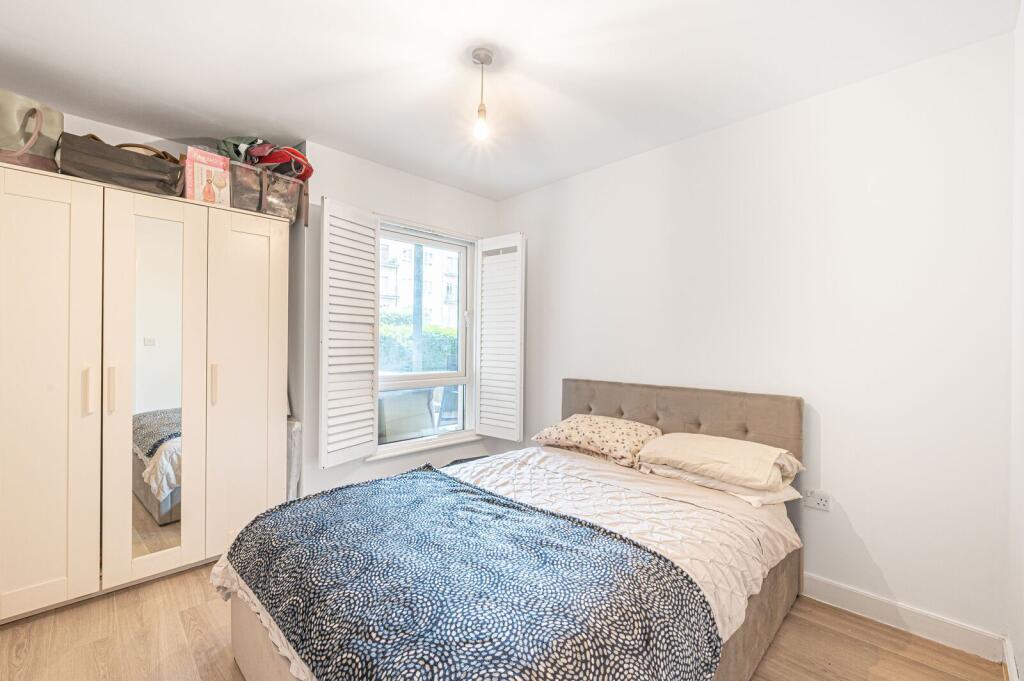 Apartment in London - View 5