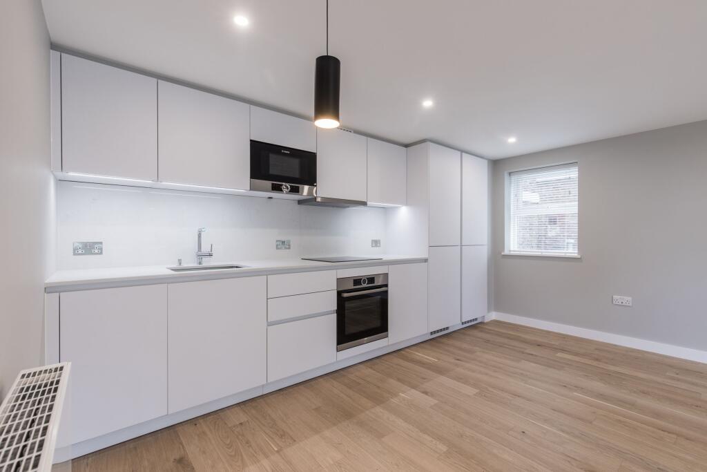 Apartment in London - View 5