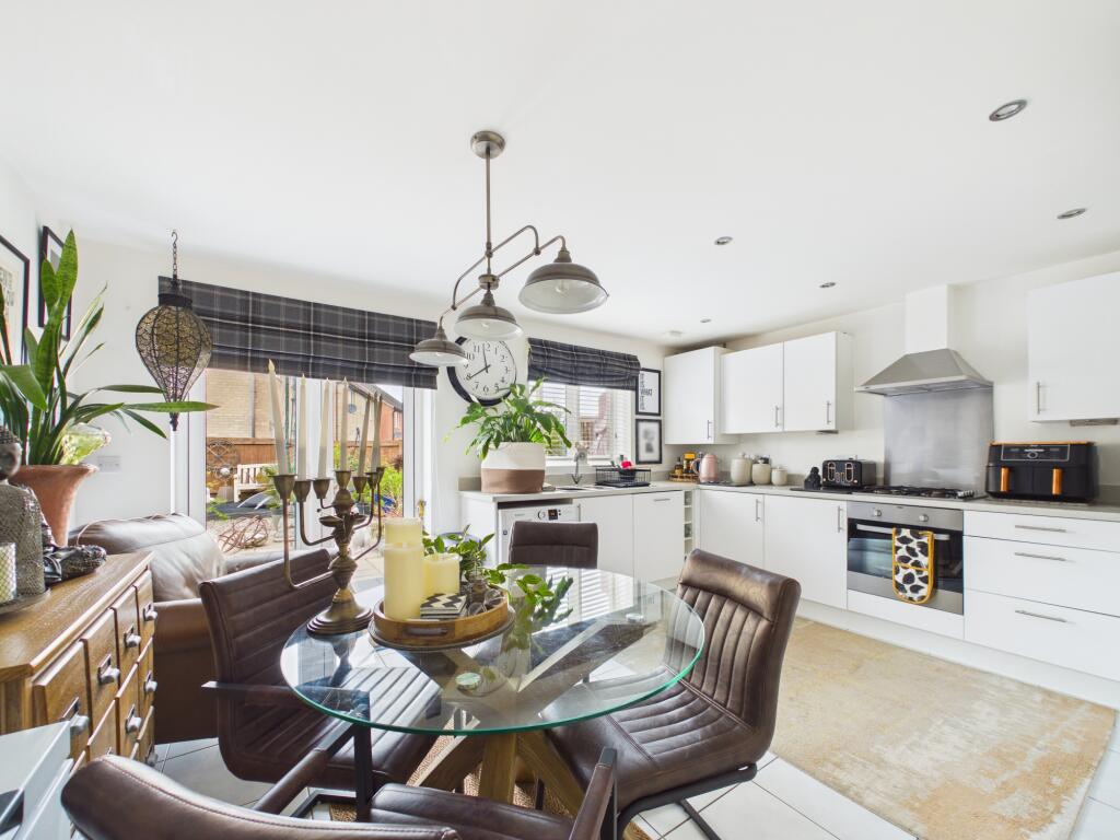 House in Derby, Snelsmoor - View 3