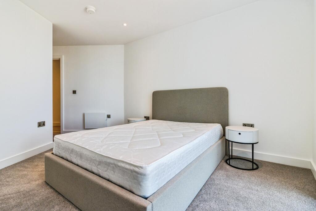 Apartment in Manchester, City Centre - View 4