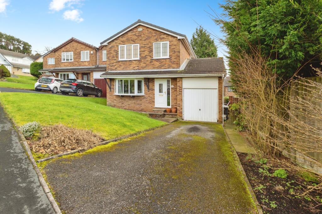 Main image of property: Fawns Keep, Stalybridge, Greater Manchester, SK15