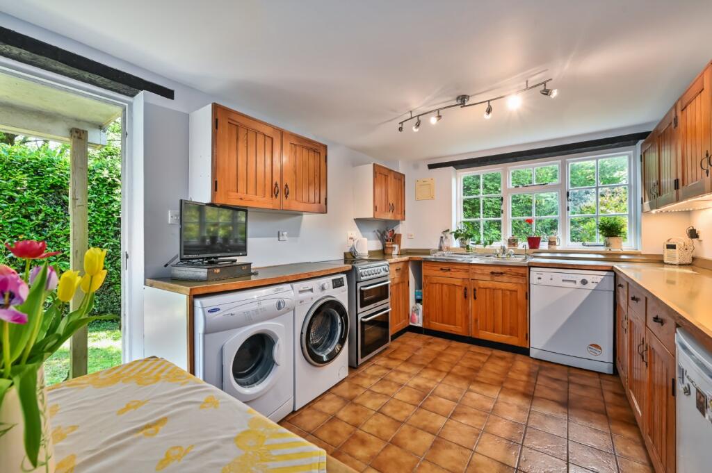 Freshfield Lane, Danehill, West Sussex, RH17 photo 3