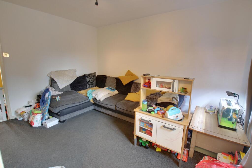Magenta Avenue, Irlam, M44 photo 3