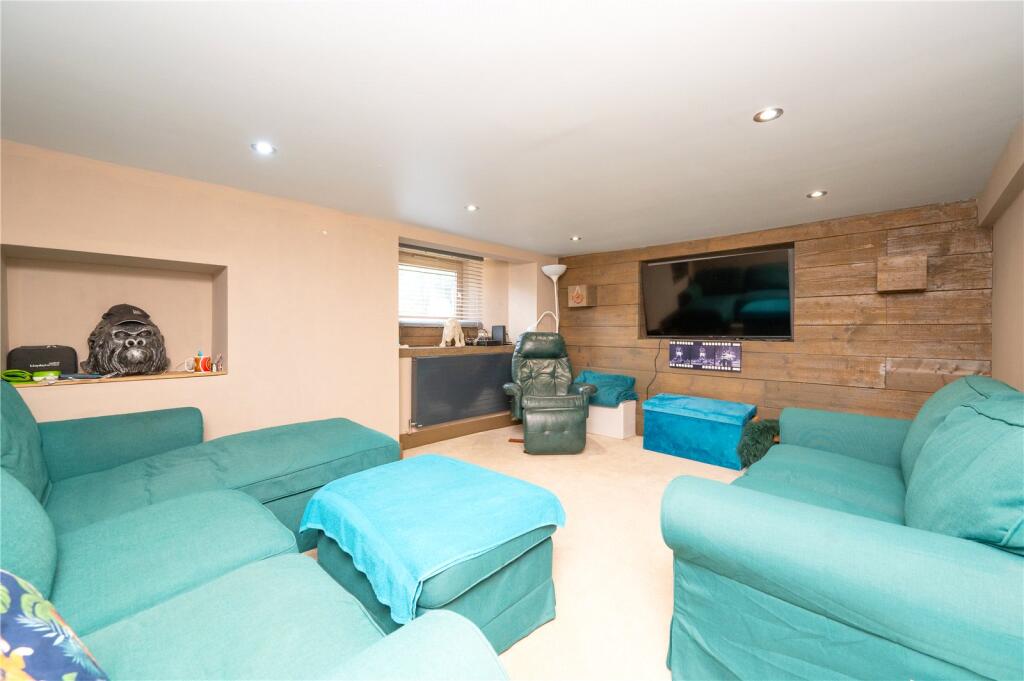 Apartment in St Albans - View 2