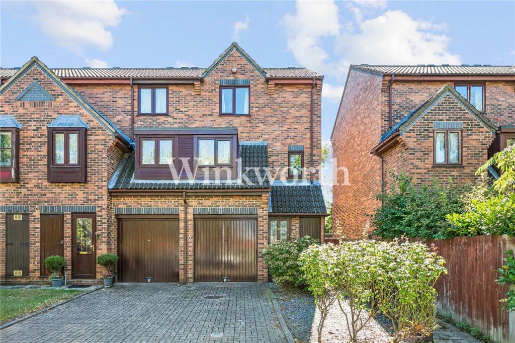 Main image of property: Finsbury Park Avenue, London, N4