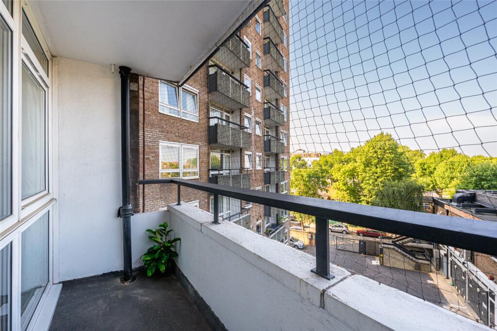 Apartment in London, City of Westminster - More