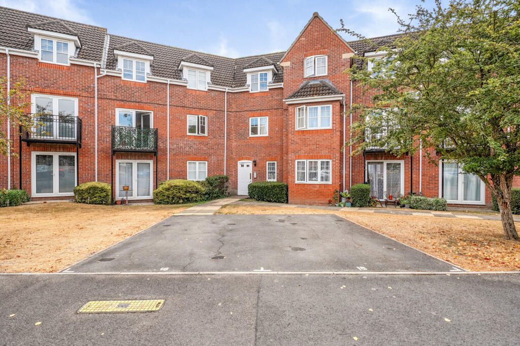 Hawthorne Close, Thatcham, Berkshire