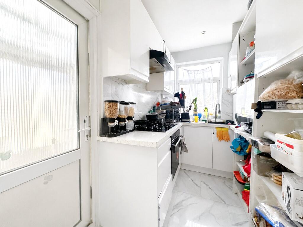 House in London - View 5