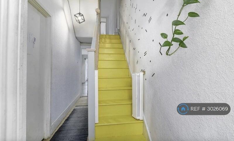 House in London, Forest Gate - View 5