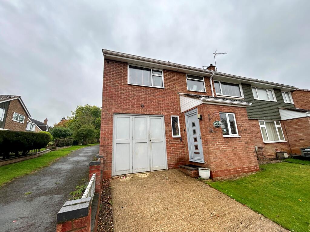 Main image of property: Sunningdale Drive, Daventry, NN11 4NZ