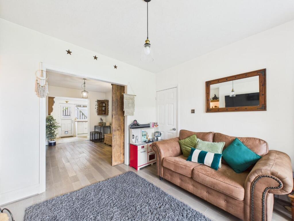 Additional image 4 of Banks Lane, Riddlesden, Keighley