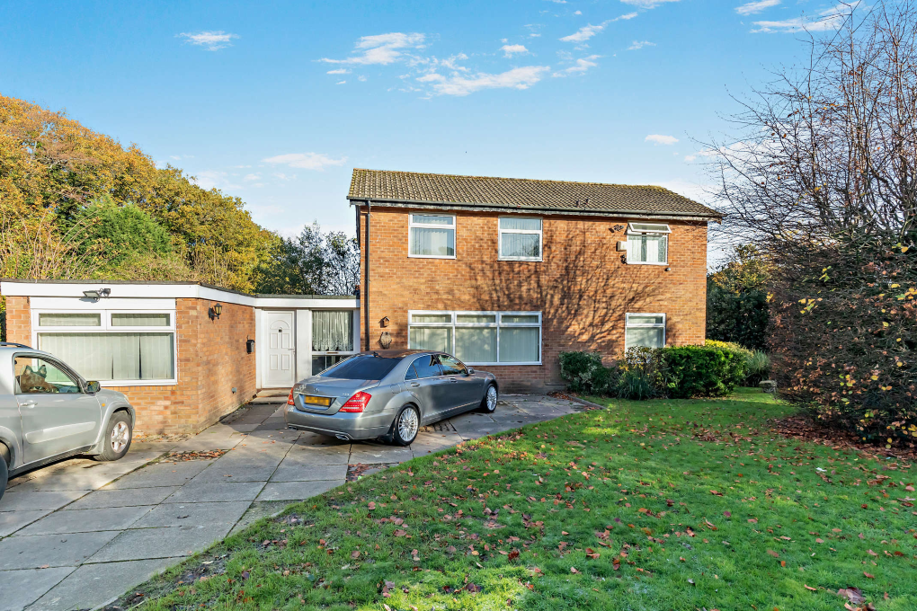 Main image of property: Lings Walk, Manchester, Greater Manchester, M22