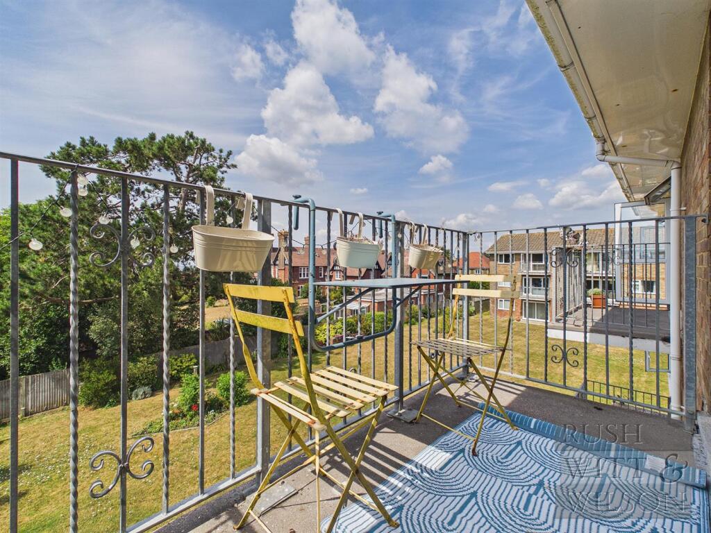 Caple Court, St Leonards On Sea photo 2