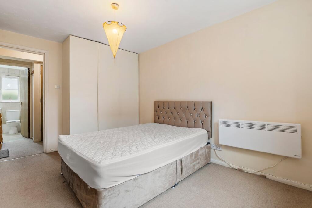 Apartment in London, Lower Holloway, Holloway - More
