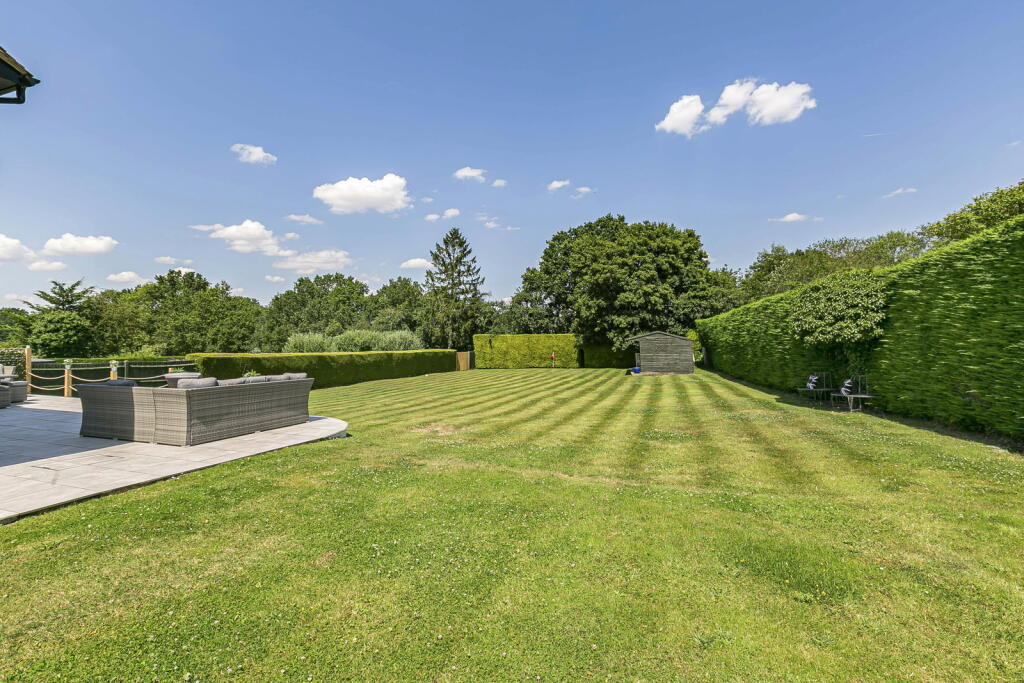 House in Mole Valley, Surrey - View 5