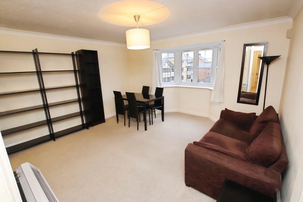 Apartment in Reading - View 3