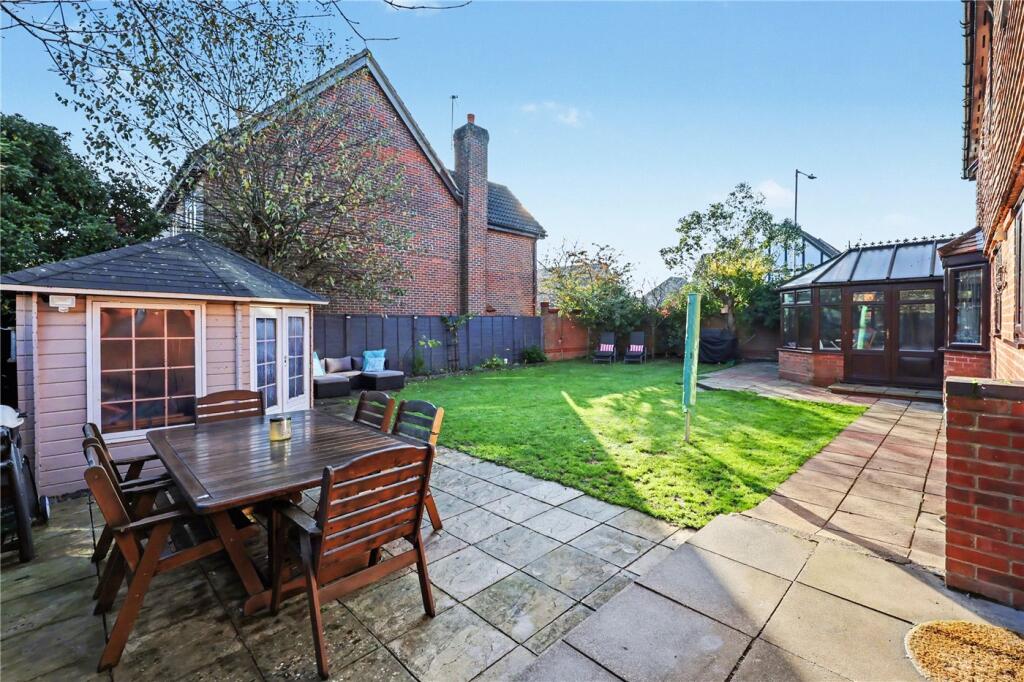 Isbets Dale, Taverham, Norwich, Norfolk, NR8 photo 4