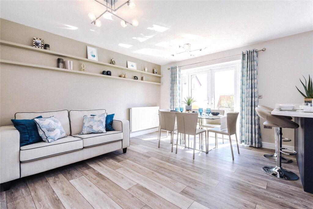 House in Burnley, Harle Syke, Haggate - More