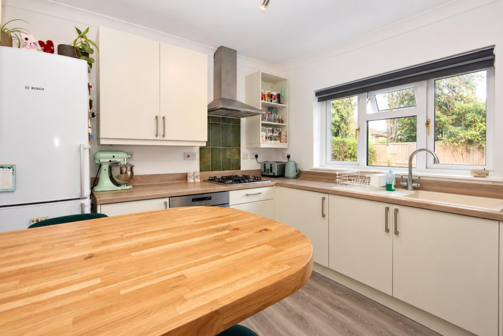 Apartment in Norwich - View 2