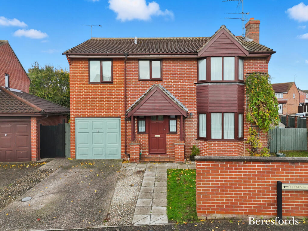 4-bed detached on Jenner Mead, Chelmer Village, CM2, £525,000