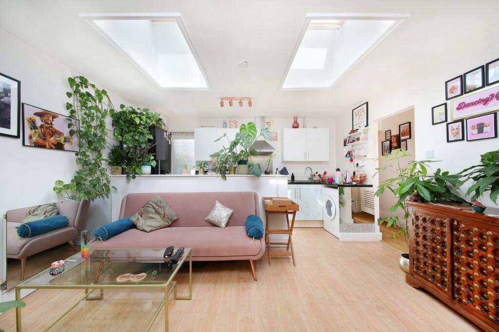 Main image of property: Upper Richmond Road West,
East Sheen, SW14