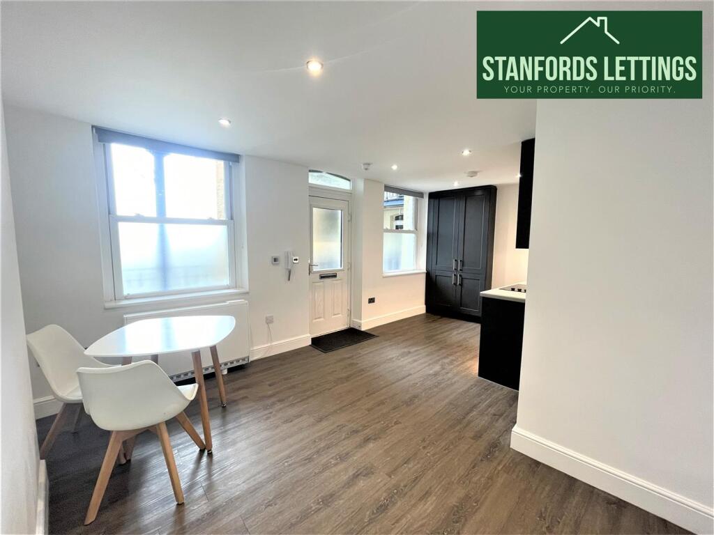 Apartment in Brighton, Round Hill - View 3