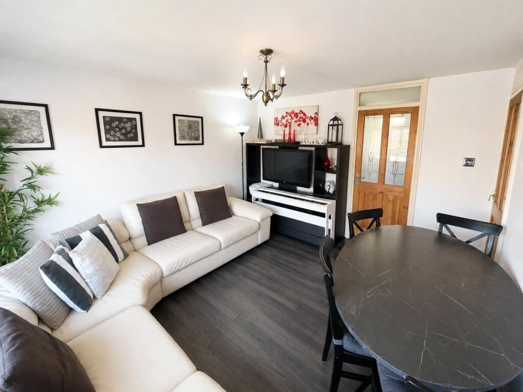 Apartment in London - View 3