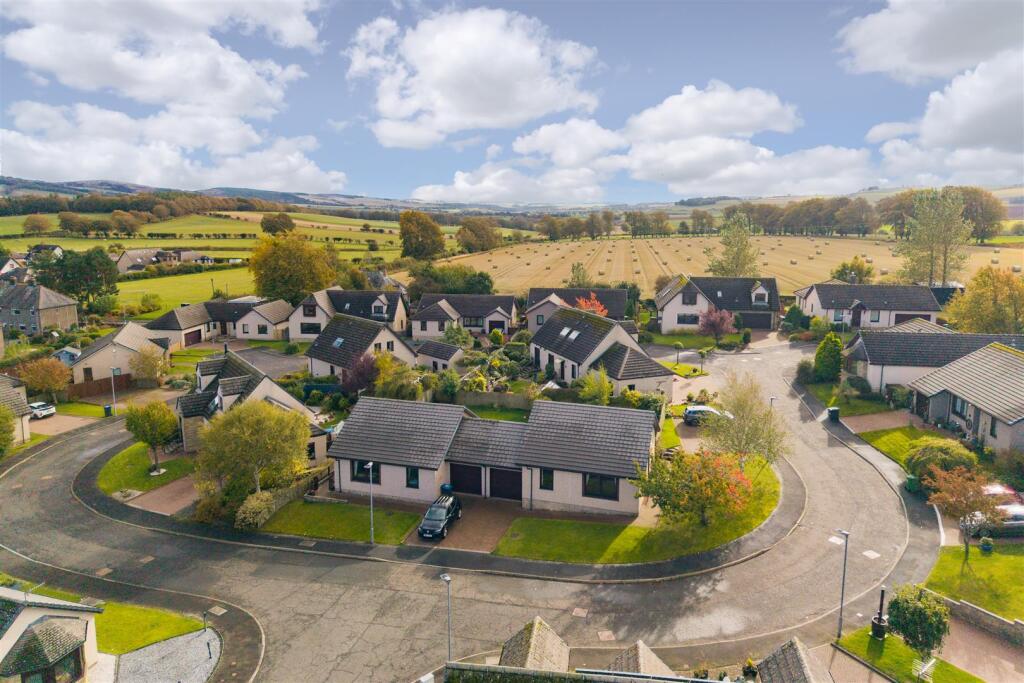 18 St. Cuthbert's View, Oxton, Lauder photo 4