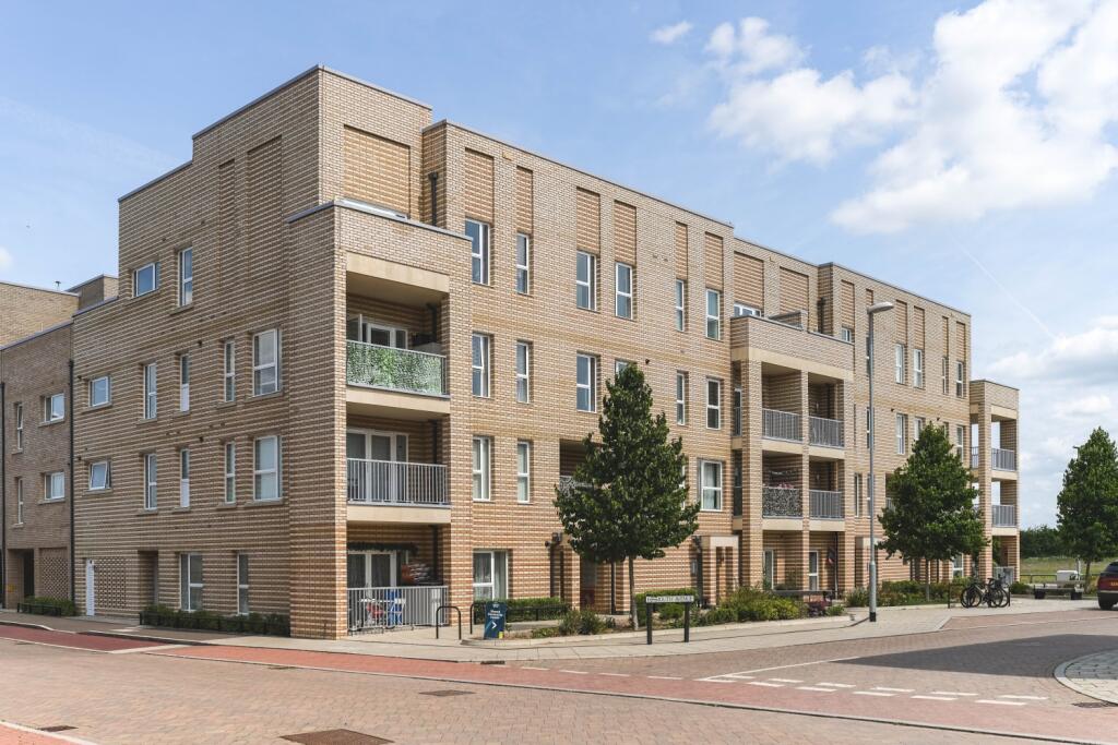 Main image of property: Falmouth Avenue, Cambridge, Cambridgeshire, CB3