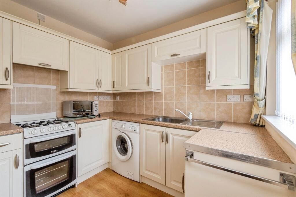 House in Walsall, Darlaston Green - View 3