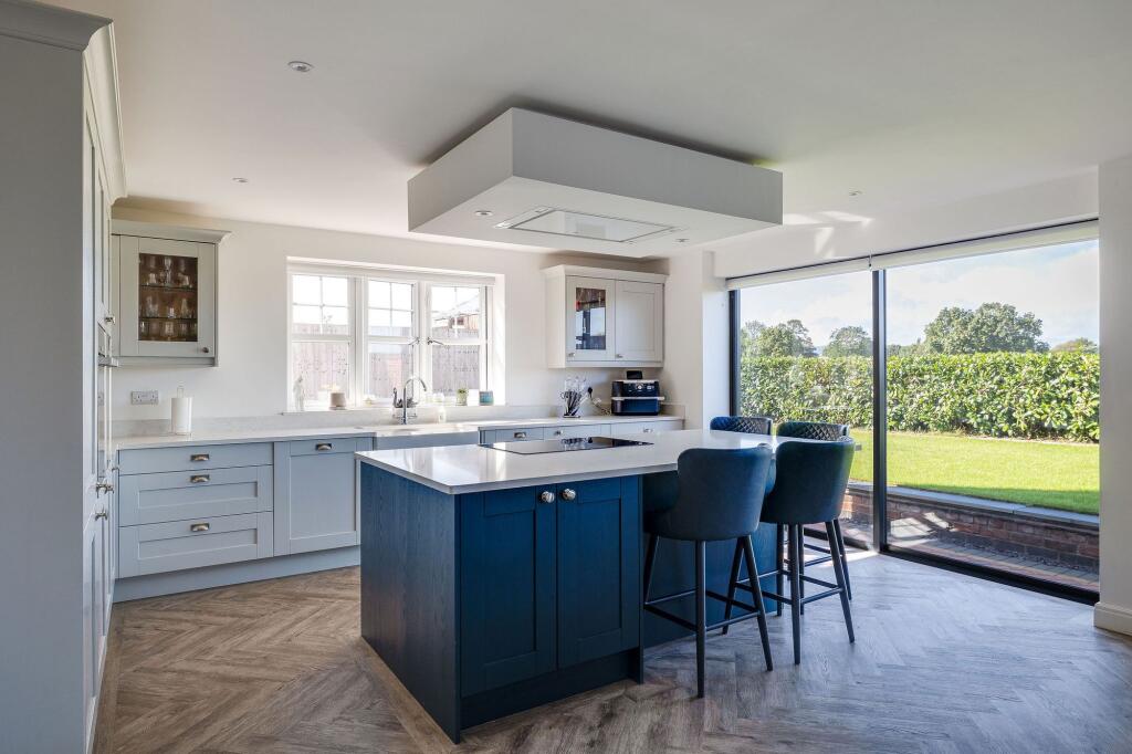 House in Lavister, Broadoak, Rossett - View 5