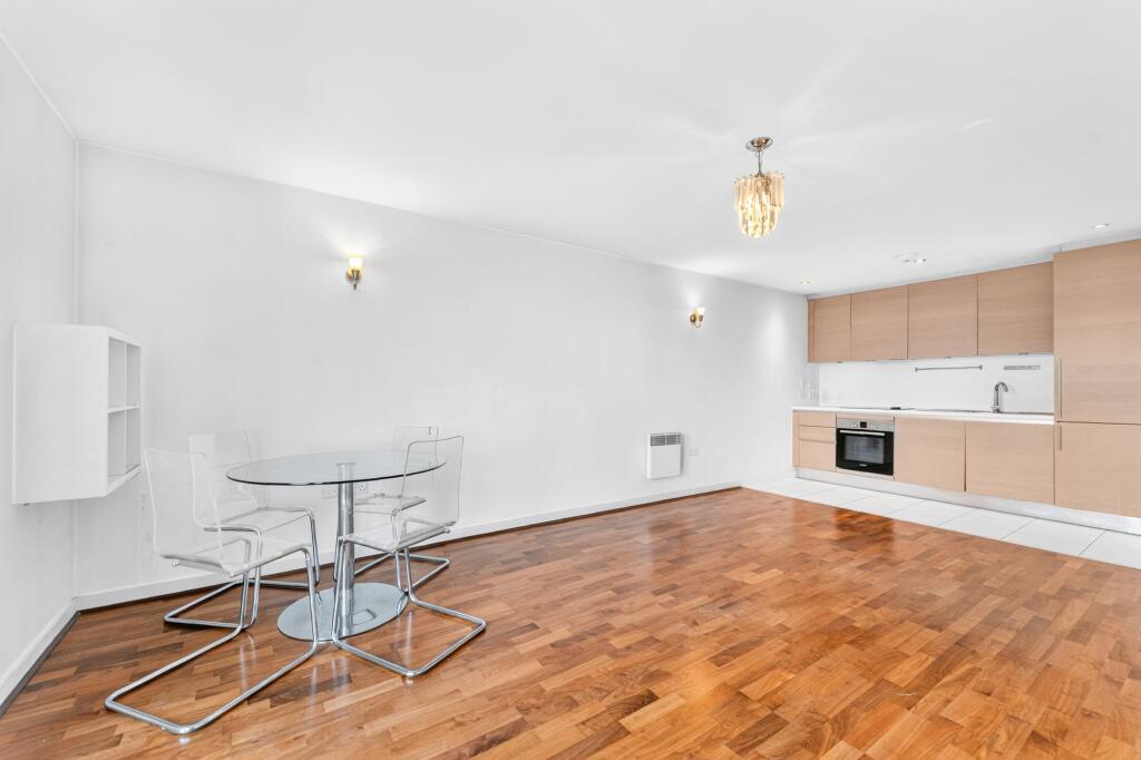 Apartment in London - View 4