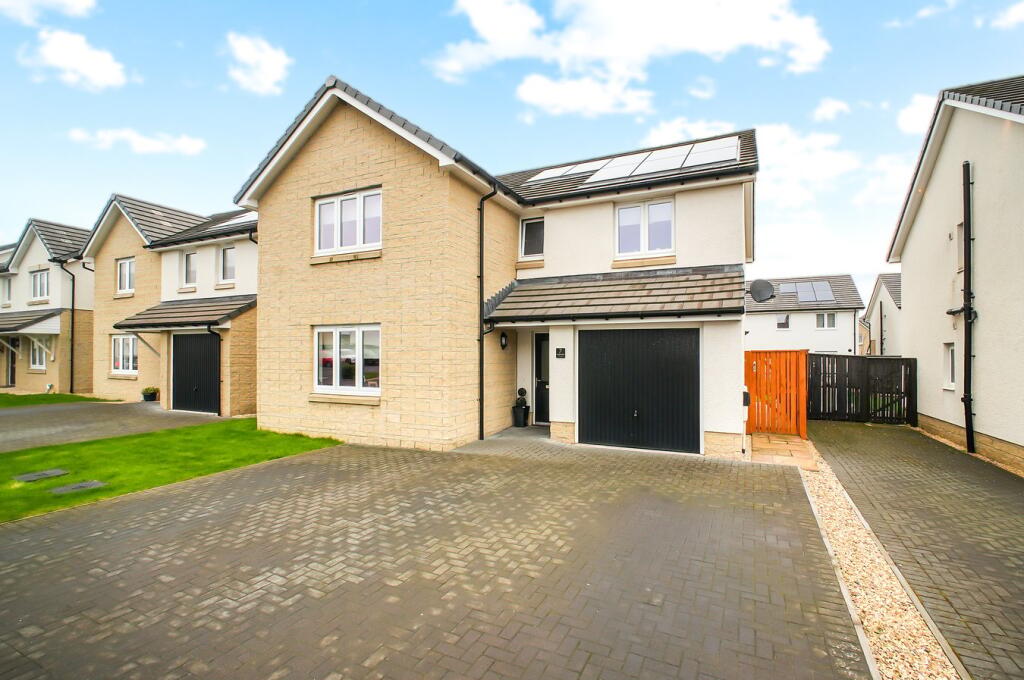 Main image of property: Silver Arrow Gardens, Kilwinning, KA13