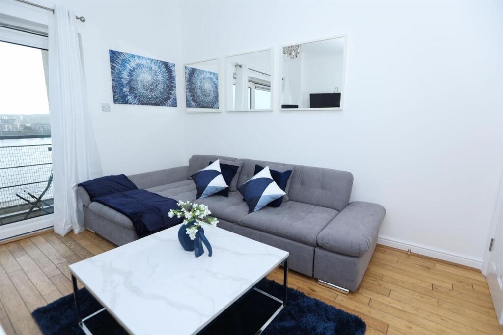 Apartment in London - View 5
