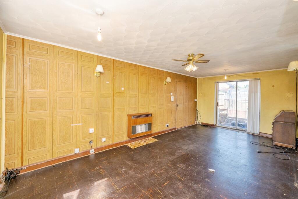 House in Tamworth, Staffordshire - View 5
